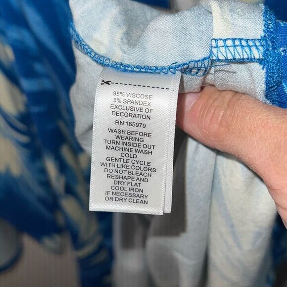 Cupio Flutter Sleeve Blouse Top Women’s 1XL Blue White Tropical Pullover VNeck - Picture 5 of 6